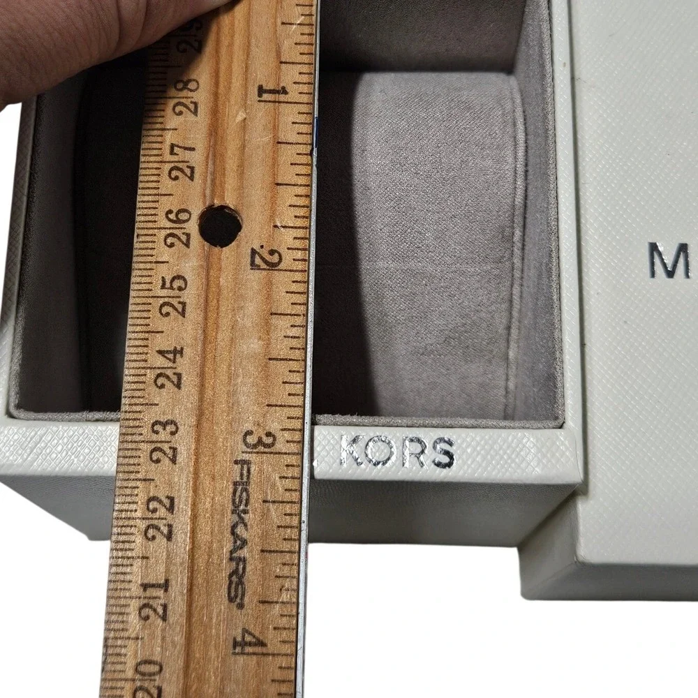 Michael Kors EMPTY Cream Textured Watch Box Michael Kors Replacement Case Pillow